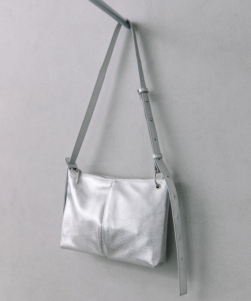 Beau're(ヴュレ)の「BEAURE 3WAY ショルダー Bag(ショルダーバッグ・レディース・ブラック/シルバー・FREE)」の1枚目の写真