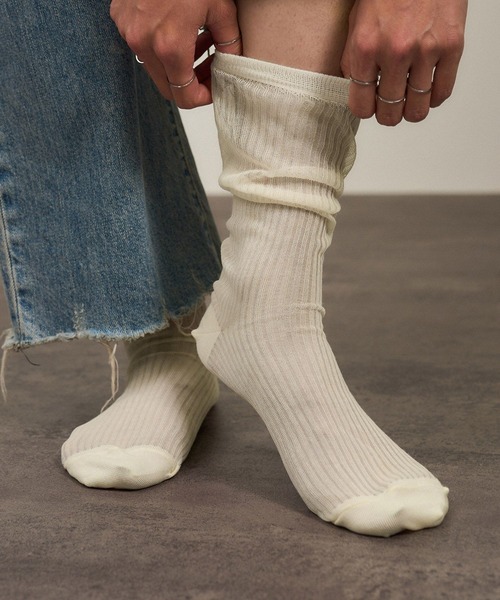 SALON adam et rope'（サロン アダム エ ロペ）の「シアーリブソックス（ソックス/靴下・レディース・オフホワイト/ブラウン/ブラック・FREE）」の2枚目の写真