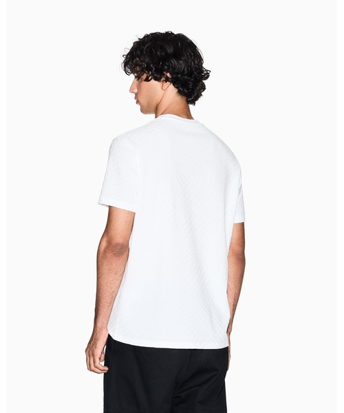 ARMANI EXCHANGE(アルマーニエクスチェンジ)の「【A|X アルマーニ エクスチェンジ】オールオーバージャカードロゴ 半袖クルーネックTシャツ/REGULAR(Tシャツ/カットソー・メンズ・ブラック/ホワイト・X-LARGE/LARGE/MEDIUM/SMALL/X-SMALL/XX-LARGE)」の6枚目の写真