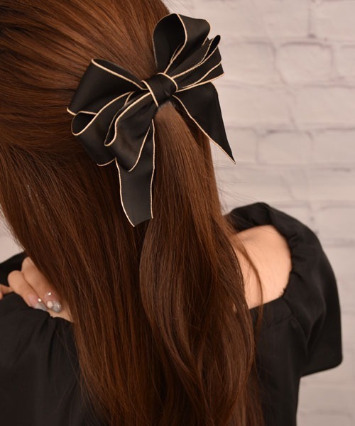 VIBGYOR Women(ヴィブジョー ウィメン)の「【float】サテン リボン デザイン バレッタ【6色展開】(バレッタ/ヘアクリップ・レディース・ブラック/ベビーピンク/ベージュ/レッド/モスグリーン/マスタード・FREE)」の11枚目の写真