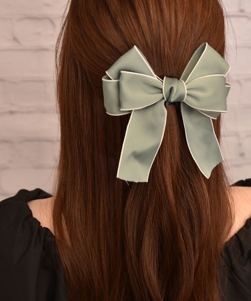 VIBGYOR Women(ヴィブジョー ウィメン)の「【float】サテン リボン デザイン バレッタ【6色展開】(バレッタ/ヘアクリップ・レディース・ブラック/ベビーピンク/ベージュ/レッド/モスグリーン/マスタード・FREE)」の19枚目の写真