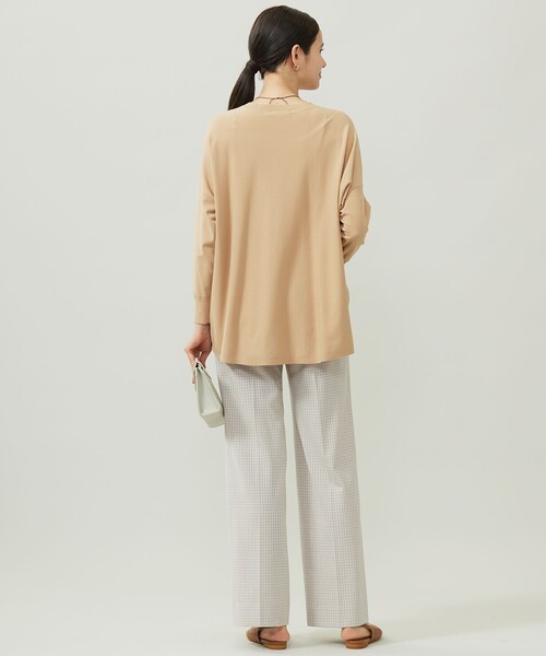 自由区(ジユウク)の「TRギャバチェック柄ストレート パンツ(その他パンツ・レディース・ライトグレー系3/アイボリー系3・34/32/30)」の6枚目の写真