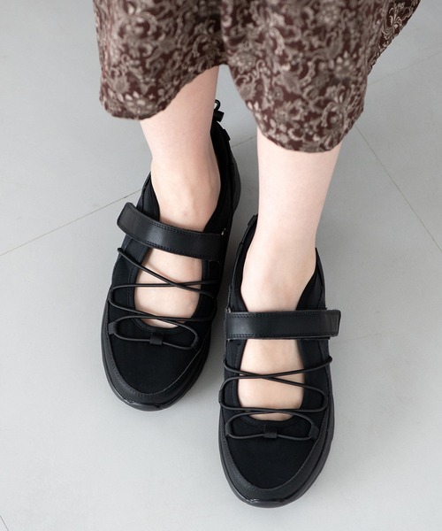 JELLY BEANS（ジェリービーンズ）の「ゴムクロスストラップスニーカー(215-55167)JELLY BEANS(ジェリービーンズ)（スニーカー・レディース・ベージュ/ブラック/ネイビー・L/M/S/LL）」の13枚目の写真