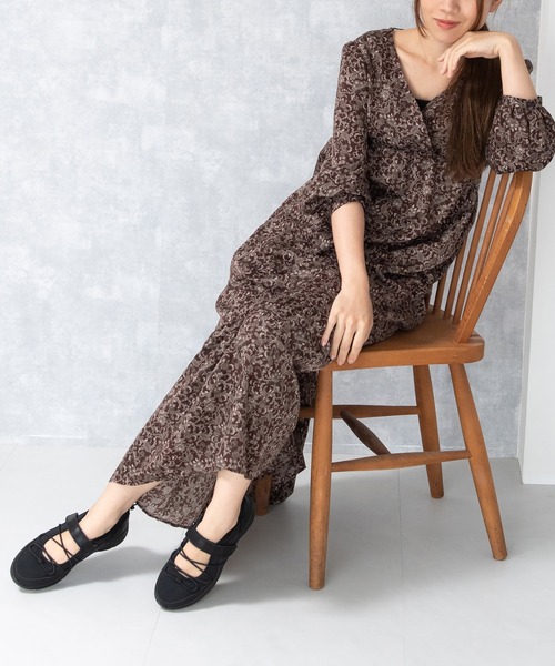 JELLY BEANS（ジェリービーンズ）の「ゴムクロスストラップスニーカー(215-55167)JELLY BEANS(ジェリービーンズ)（スニーカー・レディース・ベージュ/ブラック/ネイビー・L/M/S/LL）」の15枚目の写真