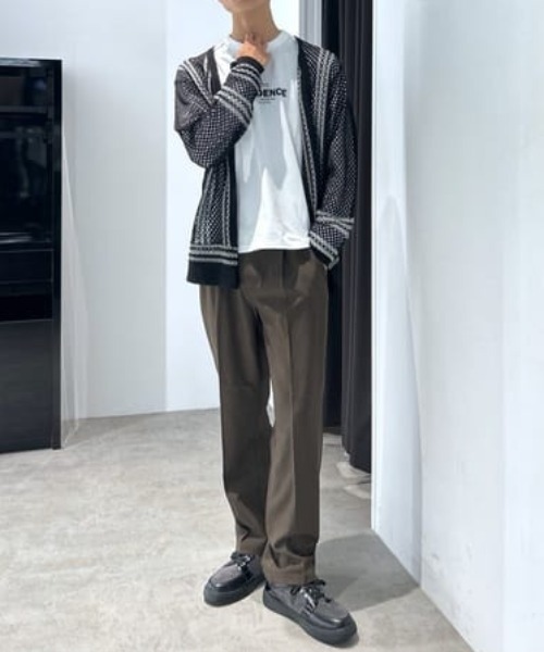 AZUL by moussy(アズールバイマウジー)の「C/Tベーシックエッセンシャルトラウザー(スラックス・メンズ・チャコールグレー/ダークブラウン・LARGE/MEDIUM)」の3枚目の写真