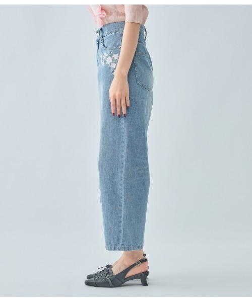 PEACH JOHN（ピーチジョン）の「バレルレッグデニムパンツ（その他パンツ・レディース・ブルー/ブラック・SMALL/MEDIUM）」の12枚目の写真