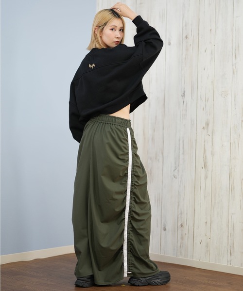 RVCA（ルーカ）の「RVCA/ルーカ スウェット トレーナー ショート丈 BF044-003（スウェット・レディース・グレー/ブラック・M/S）」の8枚目の写真