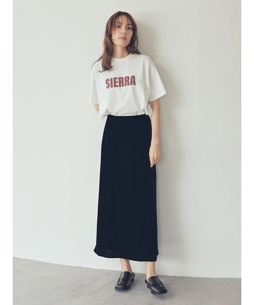 Mila Owen（ミラオーウェン）の「エスカルゴデザインベロアナロースカート（スカート・レディース・キャメル/ブラック・1/0）」の3枚目の写真