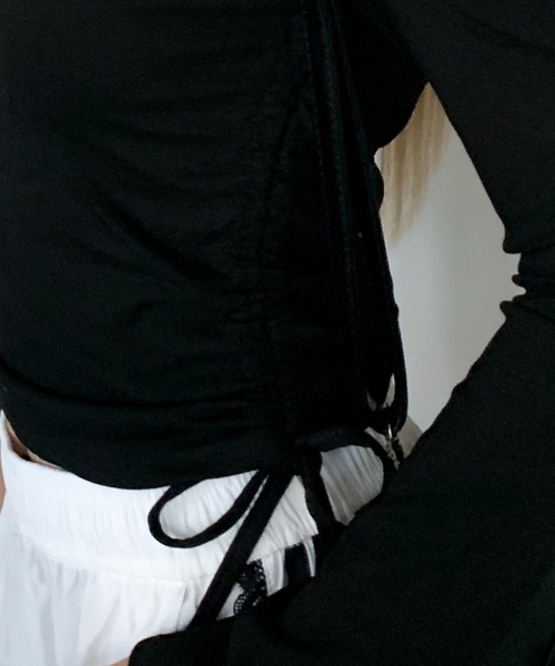lilful（リルフル）の「サイドシャーリングラインストーンオフショルロゴロンT（Tシャツ/カットソー・レディース・ブラック・M/S）」の8枚目の写真