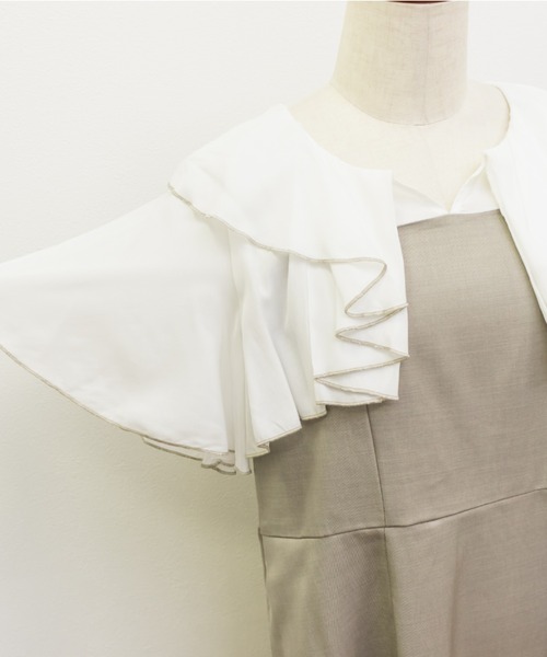 CLETTE(クレット)の「CLETTEオリジナルフリルドッキングワンピース(ワンピース・レディース・ベージュ/グレー/ブラック・4L/3L/LL)」の10枚目の写真