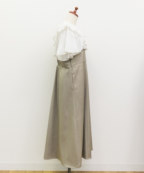 CLETTE(クレット)の「CLETTEオリジナルフリルドッキングワンピース(ワンピース・レディース・ベージュ/グレー/ブラック・4L/3L/LL)」の8枚目の写真