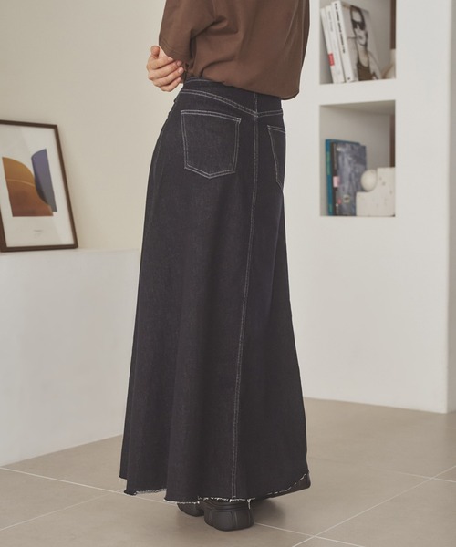 LAULEN（ローレン）の「denim flare long skirt /デニムフレアロングスカート（デニムスカート・レディース・ネイビー・M/S）」の2枚目の写真