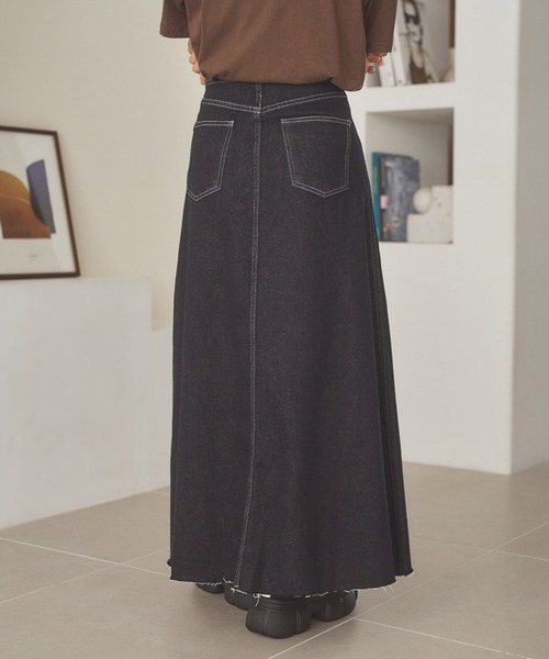 LAULEN（ローレン）の「denim flare long skirt /デニムフレアロングスカート（デニムスカート・レディース・ネイビー・M/S）」の4枚目の写真