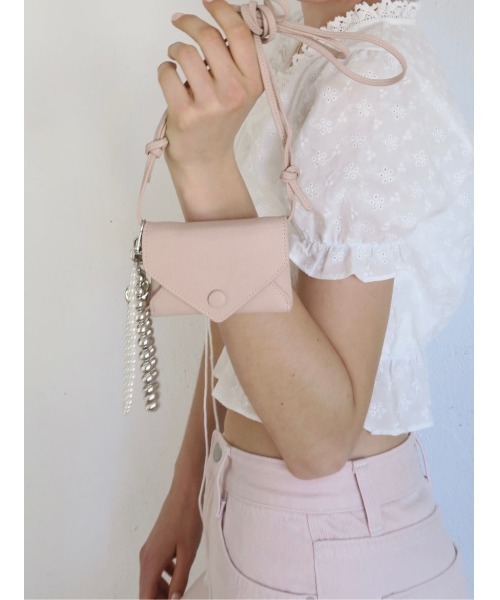 miies miim（ミーエスミーム）の「cow leather mini color bag（ショルダーバッグ・レディース・Black/White/PINK・FREE）」の3枚目の写真