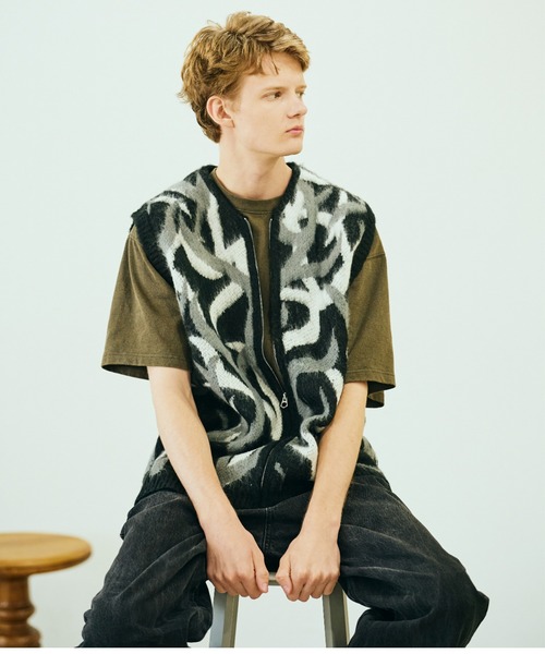 TOWNCRAFT（タウンクラフト）の「TOWNCRAFT / タウンクラフト SHAGGY PATTERN ZIP VEST シャギーニット ジップアップベスト（ベスト・メンズ・ブラック/その他1/レオパード・MEDIUM/X-SMALL/LARGE）」の16枚目の写真