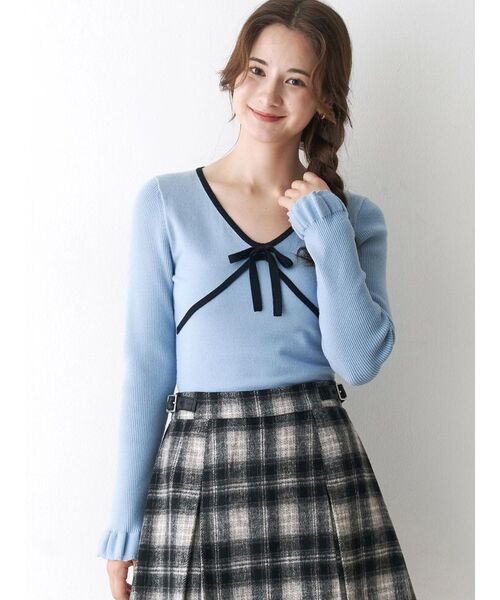 CALNAMUR（カルナムール）の「バイカラーリボンニット（ニット/セーター・レディース・ブラック/ライトブルー/グレー・FREE）」の5枚目の写真