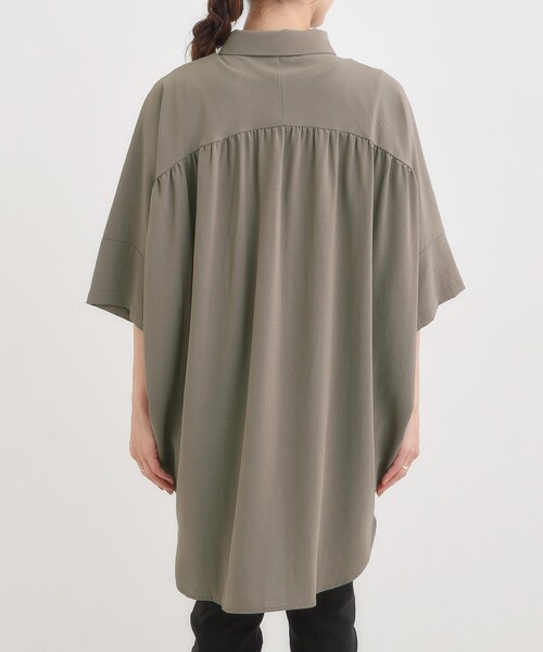 SHOO・LA・RUE（シューラルー）の「【S-LL/体型カバー】気になる部分を隠したい大人のバックギャザーチュニック（チュニック・レディース・ネイビー/オレンジ/ダークブラウン・04/03/02/01）」の18枚目の写真