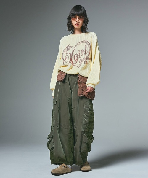 X-girl（エックスガール）の「FADED WIDE LEG CARGO PANTS（カーゴパンツ・レディース・ブラック/オリーブ・S/M）」の4枚目の写真