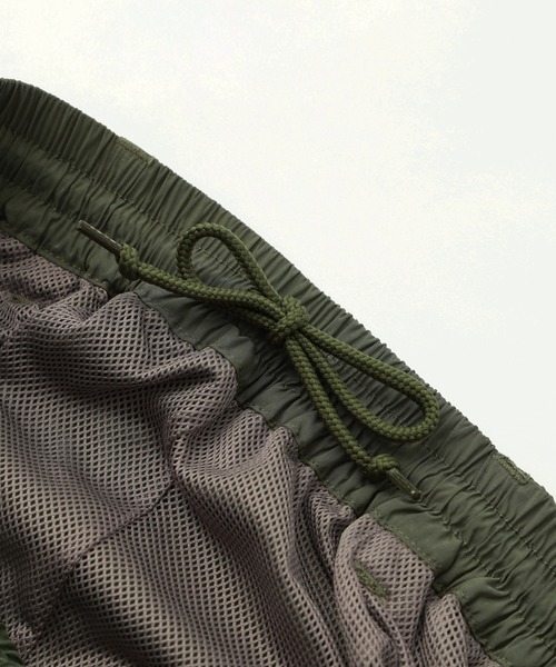 X-girl（エックスガール）の「FADED WIDE LEG CARGO PANTS（カーゴパンツ・レディース・ブラック/オリーブ・S/M）」の21枚目の写真