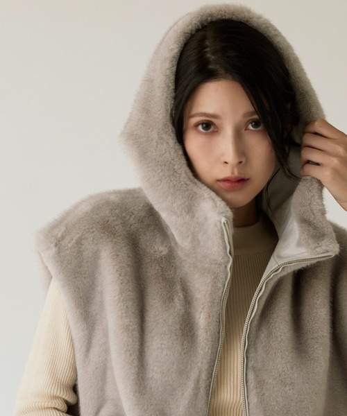 Filomo（フィローモ）の「[Filomo] ミンク調 フェイクファー ベスト フード付き（その他アウター・レディース・グレー/ブラック/ベージュ・FREE）」の18枚目の写真