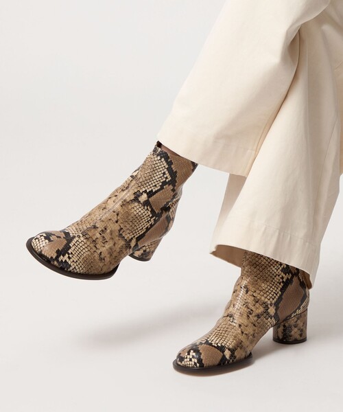 ODETTE E ODILE(オデットエオディール)の「ソフトタッチ ショートブーツ50↑(ブーツ・レディース・その他1・24cm/22cm/22.5cm/23.5cm/23cm/24.5cm/25cm)」の2枚目の写真