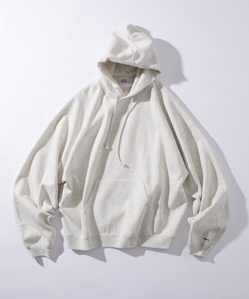 FREAK'S STORE（フリークスストア）の「限定展開 CHOW DOWN/チャウダウン スーパーワイドシルエット ワンポイント刺繍 プルオーバー パーカー（パーカー・メンズ・アッシュグレー/ネイビー/スミクロ/グレイッシュベージュ・SMALL/MEDIUM/LARGE）」の15枚目の写真