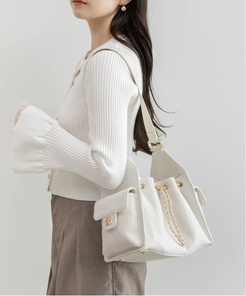 RANDA（ランダ）の「巾着デザインショルダーバッグ（ショルダーバッグ・レディース・アイボリー/ブラック・FREE）」の4枚目の写真