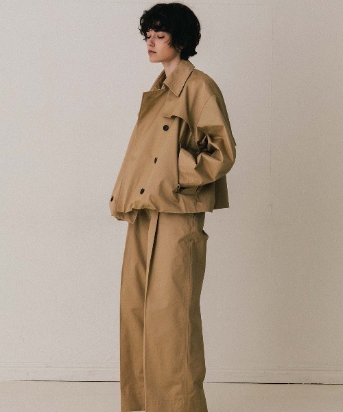 CREDONA（クレドナ）の「NORMANDY HALF TRENCH COAT/ノルマンディハーフトレンチコート（トレンチコート・レディース・ブラック/ベージュ・FREE）」の4枚目の写真
