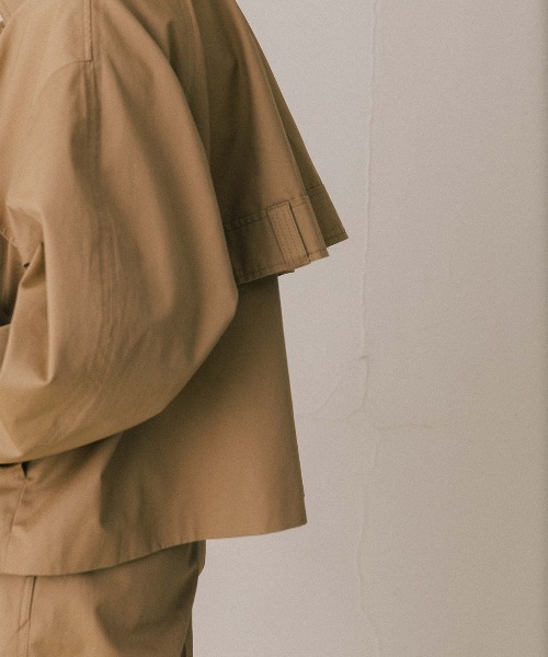CREDONA（クレドナ）の「NORMANDY HALF TRENCH COAT/ノルマンディハーフトレンチコート（トレンチコート・レディース・ブラック/ベージュ・FREE）」の7枚目の写真