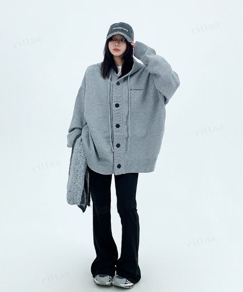 Dalfwin（ダールフィン）の「韓国ファッション blackenergy刺繍ロゴフロントボタンニットパーカーカーディガン（カーディガン/ボレロ・レディース・ブラック/グレー・FREE）」の22枚目の写真