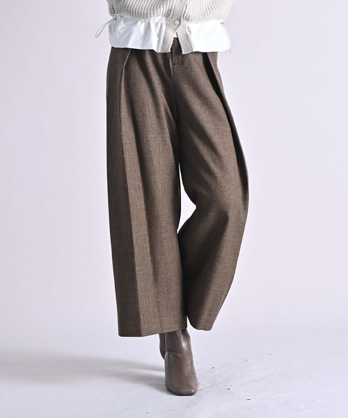 RAW FUDGE(ローファッジ)の「ウエストタックワイドパンツ(スラックス・レディース・ブラウン/グレー・M)」の1枚目の写真