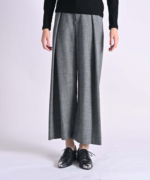 RAW FUDGE(ローファッジ)の「ウエストタックワイドパンツ(スラックス・レディース・ブラウン/グレー・M)」の3枚目の写真