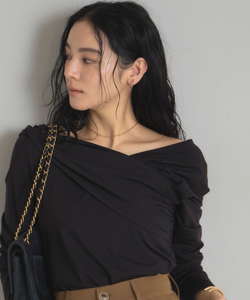 &. NOSTALGIA(アンドドットノスタルジア)の「裏起毛オフショルアシメカットソー(Tシャツ/カットソー・レディース・ブラック・M)」の10枚目の写真
