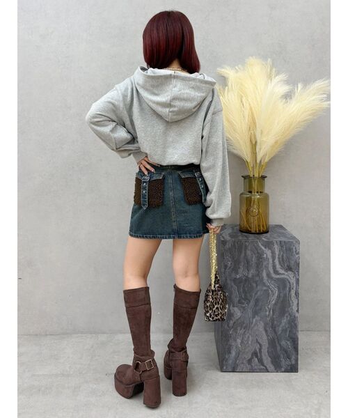 EVRIS（エヴリス）の「デニムボアミニスカート【セットアップ着用可能】（デニムスカート・レディース・インディゴブルー/ブラック・SMALL/MEDIUM）」の11枚目の写真