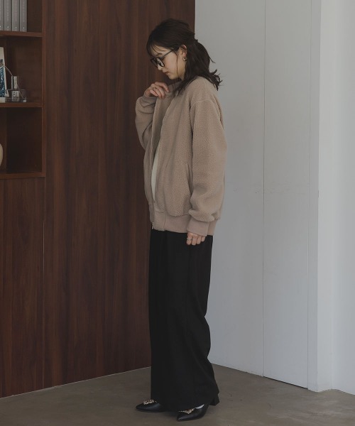 slattgir(スラットジール)の「高身長 ボアブルゾン(トールサイズ)Essenave(カバーオール・レディース・ライトブラウン/チャコール・TM/TLL/TL/T3L)」の5枚目の写真