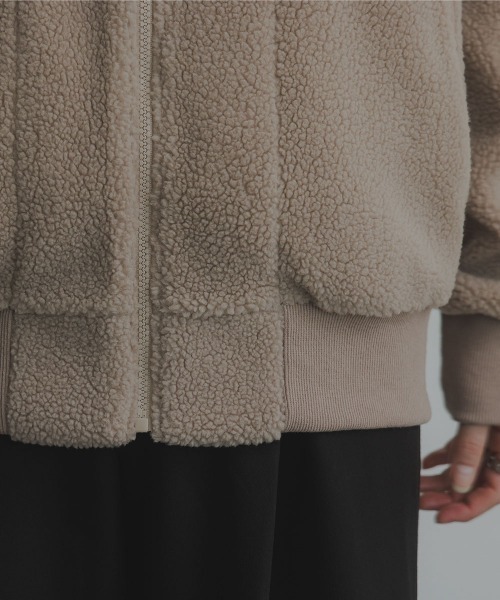 slattgir(スラットジール)の「高身長 ボアブルゾン(トールサイズ)Essenave(カバーオール・レディース・ライトブラウン/チャコール・TM/TLL/TL/T3L)」の20枚目の写真