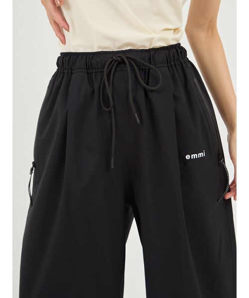 emmi(エミ)の「【セットアップ対応】【Raintive】 eco 防水パンツ(その他パンツ・レディース・ブラウン/クリーム/ブラック・0/1)」の9枚目の写真