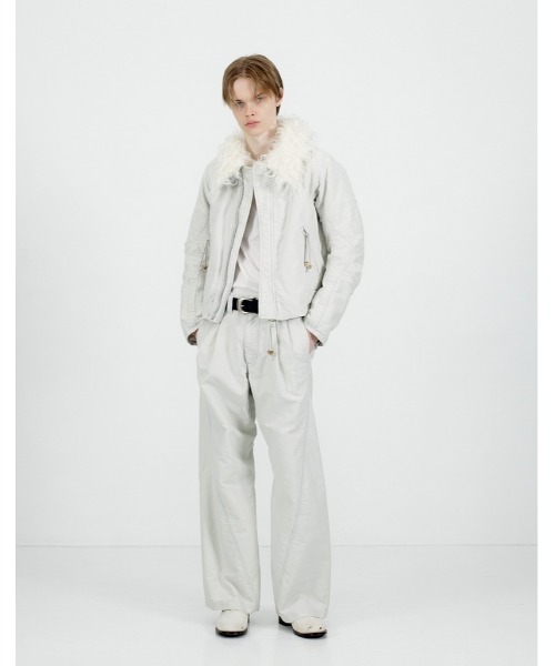 NVRFRGT(ネヴァーフォーゲット)の「PADDED SHEARING COLLAR BIKER JACKET(ミリタリージャケット・メンズ・ホワイト/ブラック・2)」の9枚目の写真