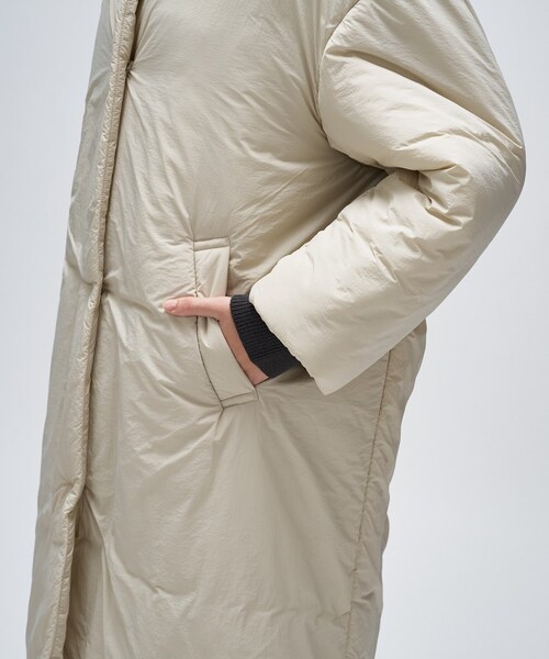 cloenc（クロエンス）の「パディングロングコート（その他アウター・レディース・ナチュラル/ブラック・02/01）」の9枚目の写真