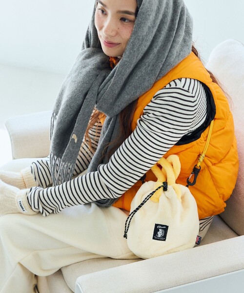 COBMASTER(コブマスター)の「Cobmaster/コブマスター 別注Fluffy Drawstring bag フラッフィー ドローストリングバッグ(ショルダーバッグ・メンズ・ブラック/グレー/グリーン/ピンク/ベージュ・ONE SIZE)」の4枚目の写真