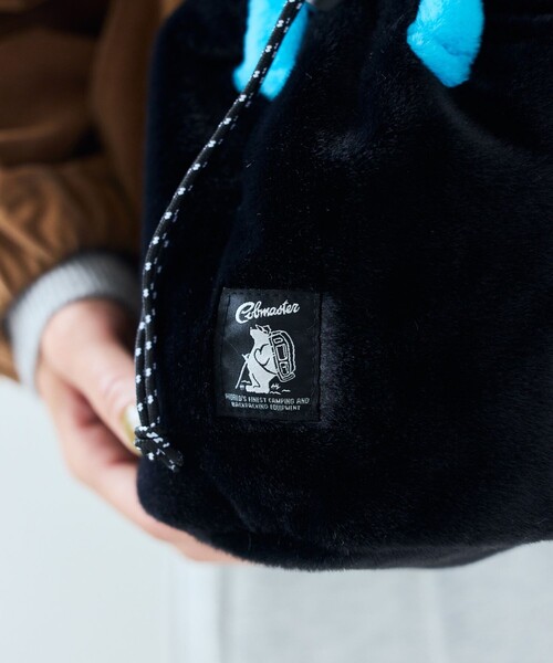 COBMASTER(コブマスター)の「Cobmaster/コブマスター 別注Fluffy Drawstring bag フラッフィー ドローストリングバッグ(ショルダーバッグ・メンズ・ブラック/グレー/グリーン/ピンク/ベージュ・ONE SIZE)」の21枚目の写真