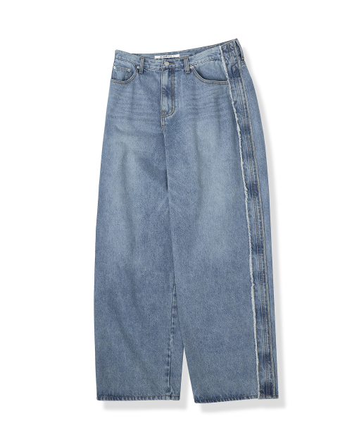 AVANDRESS(アバンドレス )の「Side Tessle Denim Pants BLUE(デニムパンツ・レディース・ブルー・X-SMALL/XX-SMALL/SMALL/MEDIUM/LARGE)」の6枚目の写真