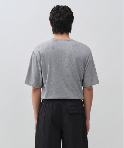 MUSINSA STANDARD（ムシンサスタンダード）の「[クールタンダード] リラックスフィットクルーネックTシャツ [ミディアムグレー]（Tシャツ/カットソー・メンズ・その他・MEDIUM/LARGE/X-LARGE/XX-LARGE/XXX-LARGE/SMALL）」の3枚目の写真