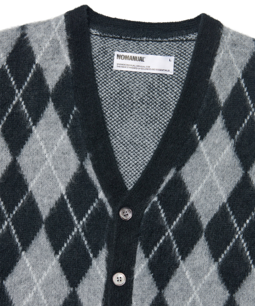 NOMANUAL(NOMANUAL)の「ARGYLE HAIRY CARDIGAN - GRAY(カーディガン/ボレロ・レディース・その他・LARGE/X-LARGE/MEDIUM)」の5枚目の写真