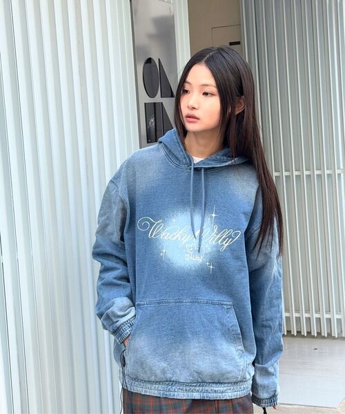 Wacky WiLLy(ワッキーウィリー)の「シャイニングレオデニムジャージライクフードブルー(パーカー・レディース・その他・SMALL/LARGE)」の8枚目の写真