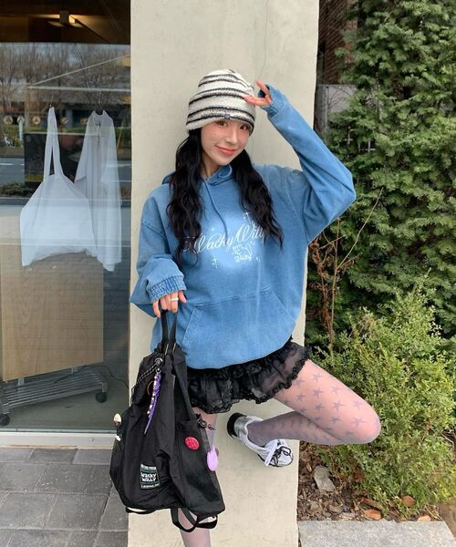 Wacky WiLLy(ワッキーウィリー)の「シャイニングレオデニムジャージライクフードブルー(パーカー・レディース・その他・SMALL/LARGE)」の9枚目の写真