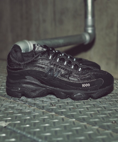 NEW BALANCE（ニューバランス）の「M1000DB　1000（スニーカー・メンズ・ブラック・23.0cm/24.0cm/24.5cm/25.0cm/25.5cm/26.0cm/30.0cm/23.5cm/26.5cm/27.0cm/27.5cm/28.0cm/28.5cm/29.0cm）」の5枚目の写真