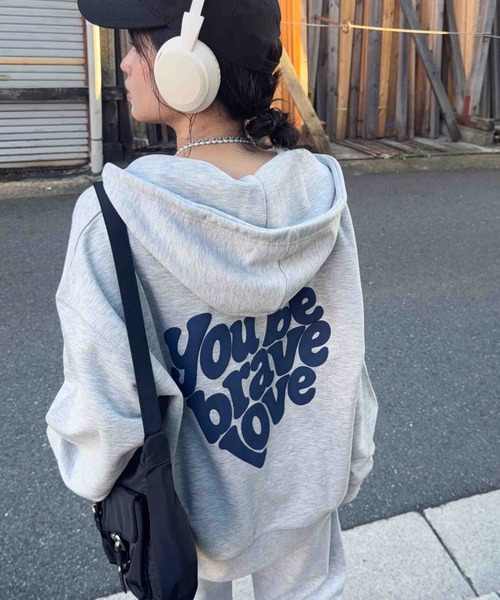 AS KNOW AS plus(アズノゥアズプラス)の「♪モチーフ選び裏毛ビッグサイズパーカー【UNISEX ITEM】(パーカー・レディース・オートミール/ネイビー/カモフラージュ/チャコールグレー/レッド系/グレー系/グリーン系その他/ネイビー系/アイボリー系・FREE)」の3枚目の写真