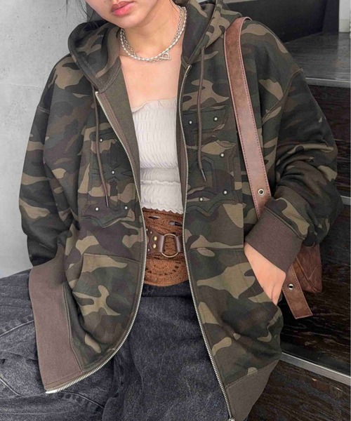 AS KNOW AS plus(アズノゥアズプラス)の「♪モチーフ選び裏毛ビッグサイズパーカー【UNISEX ITEM】(パーカー・レディース・オートミール/ネイビー/カモフラージュ/チャコールグレー/レッド系/グレー系/グリーン系その他/ネイビー系/アイボリー系・FREE)」の2枚目の写真