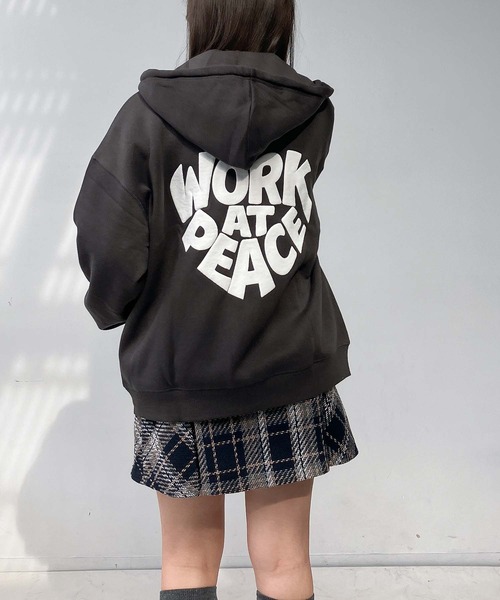 AS KNOW AS plus（アズノゥアズプラス）の「♪モチーフ選び裏起毛ビッグサイズパーカー【UNISEX ITEM】（パーカー・レディース・オートミール/ネイビー/カモフラージュ/チャコールグレー・FREE）」の8枚目の写真